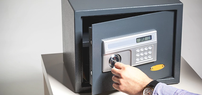 Jewelry Safe Unlocking Service in Moreno Valley, California